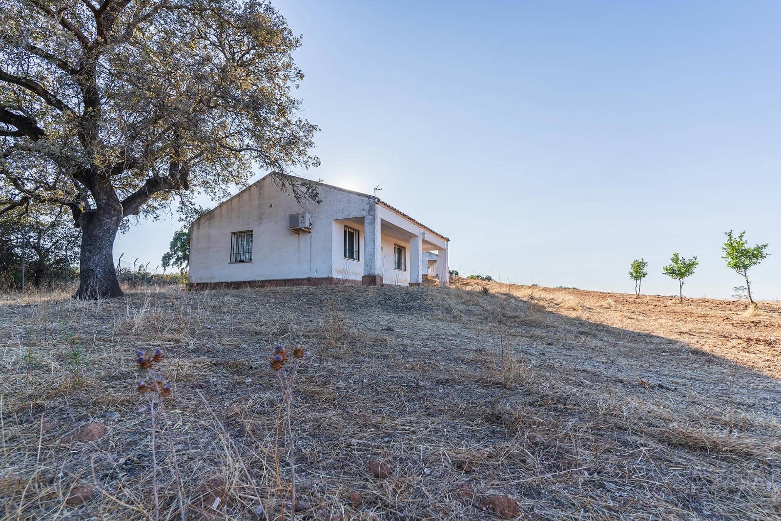 2 makuuhuone Majatalo/aamiaismajoitus myytävänä paikassa Calanas mukana uima-altaan - 1 325 000 € (Ref: 9441111)