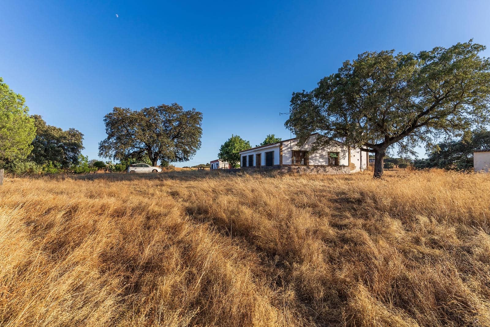 2 makuuhuone Majatalo/aamiaismajoitus myytävänä paikassa Calanas mukana uima-altaan - 1 325 000 € (Ref: 9441111)