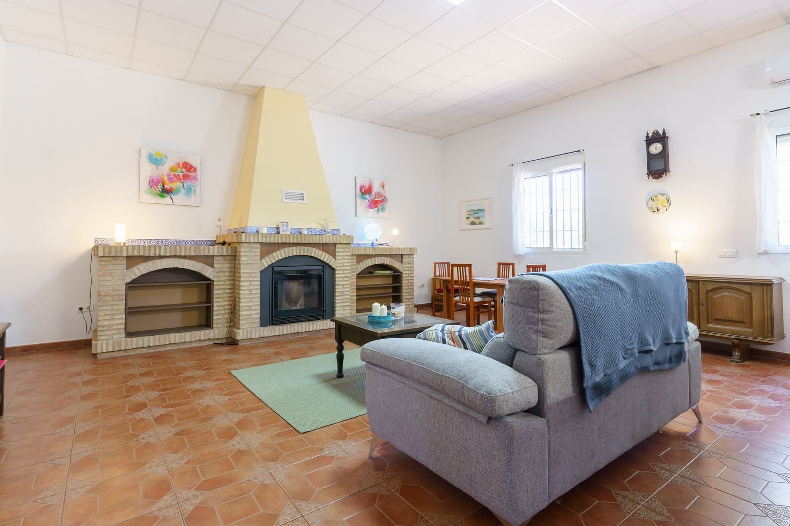 4 soverom Finca/Herregård til salgs i La Palma del Condado med svømmebasseng - € 219 999 (Ref: 9972781)