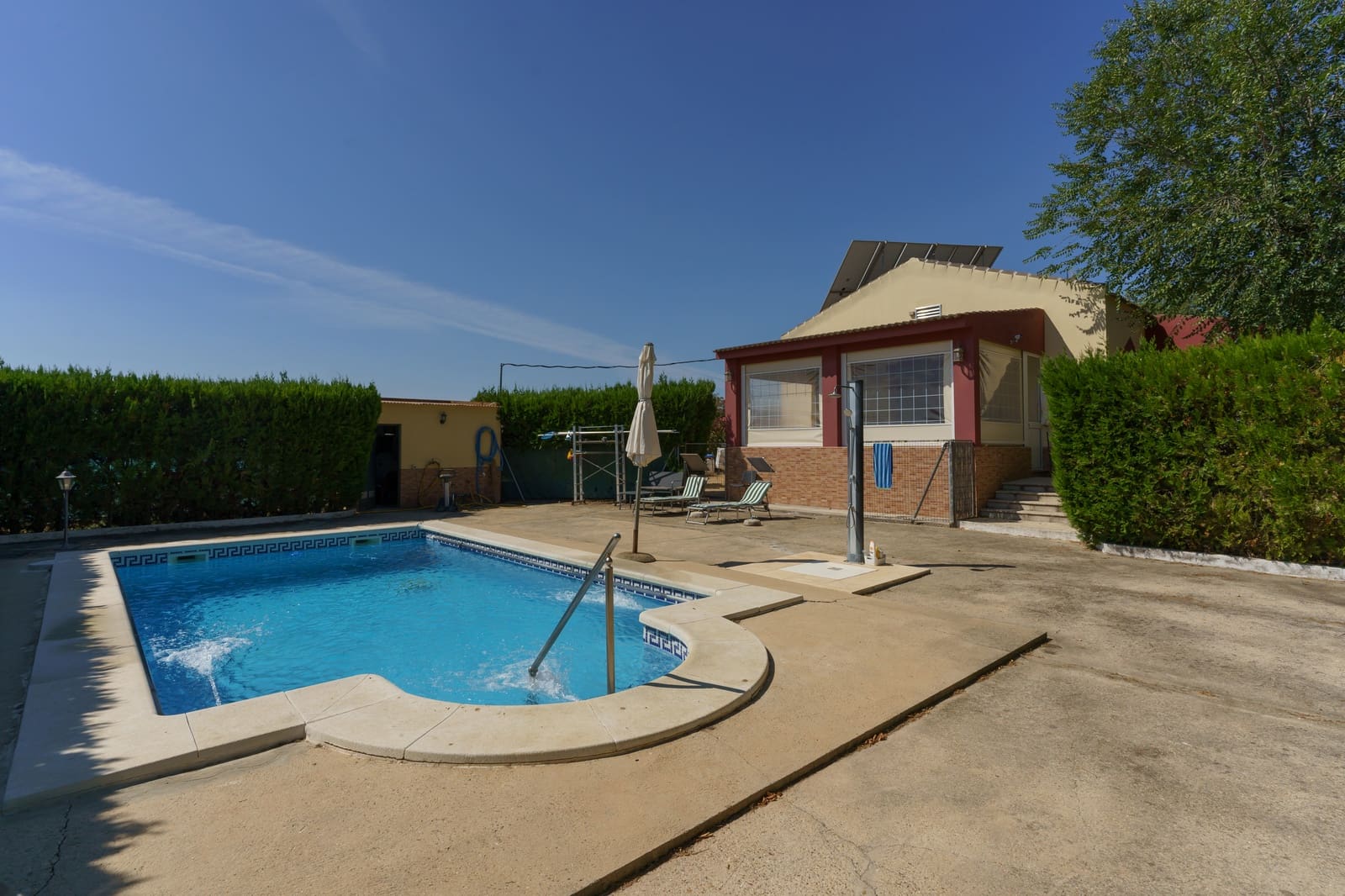 4 soverom Finca/Herregård til salgs i La Palma del Condado med svømmebasseng - € 219 999 (Ref: 9972781)