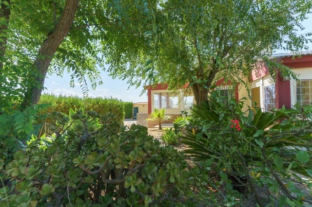 4 soverom Finca/Herregård til salgs i La Palma del Condado med svømmebasseng - € 219 999 (Ref: 9972781)