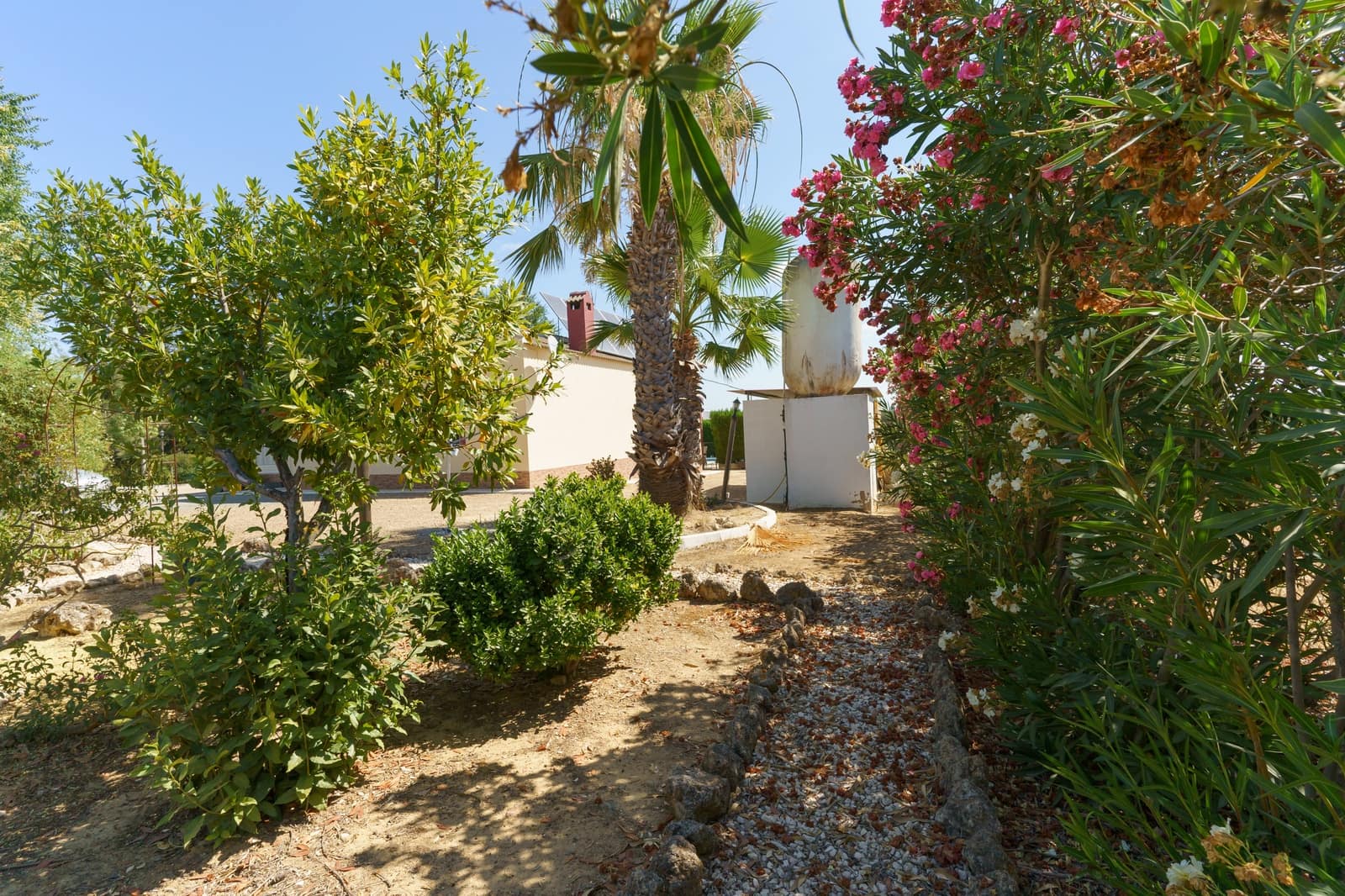 4 soverom Finca/Herregård til salgs i La Palma del Condado med svømmebasseng - € 219 999 (Ref: 9972781)