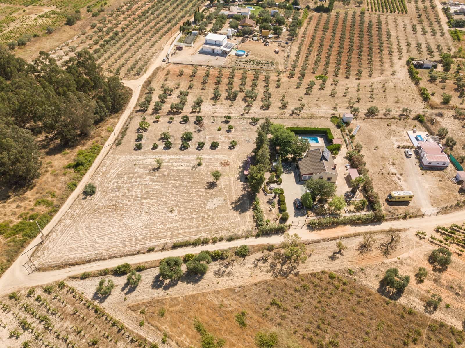 4 soverom Finca/Herregård til salgs i La Palma del Condado med svømmebasseng - € 219 999 (Ref: 9972781)