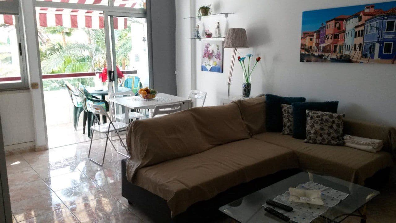 1 bedroom Flat for sale in San Bartolome de Tirajana with pool - € 225,000 (Ref: 9499976)