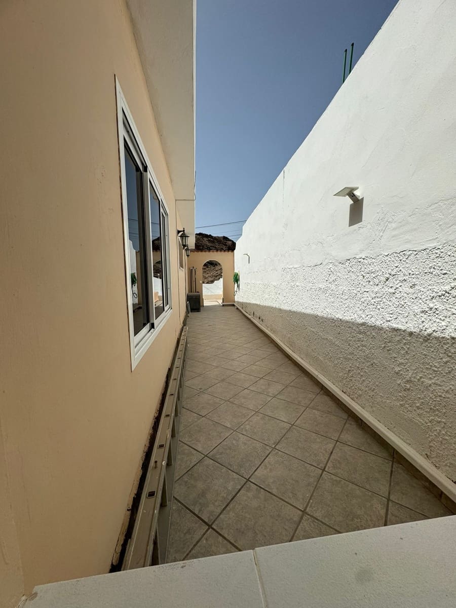3 slaapkamer Villa te koop in Mogan met garage - € 390.000 (Ref: 9499978)