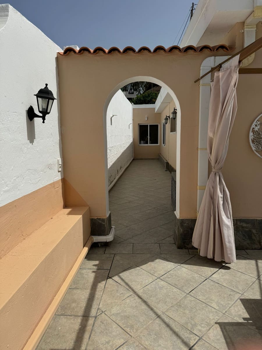 3 slaapkamer Villa te koop in Mogan met garage - € 390.000 (Ref: 9499978)