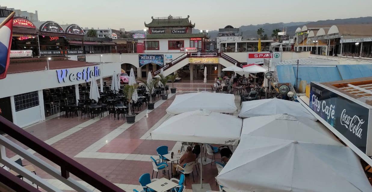 Commercial for sale in San Bartolome de Tirajana - € 40,000 (Ref: 9499983)