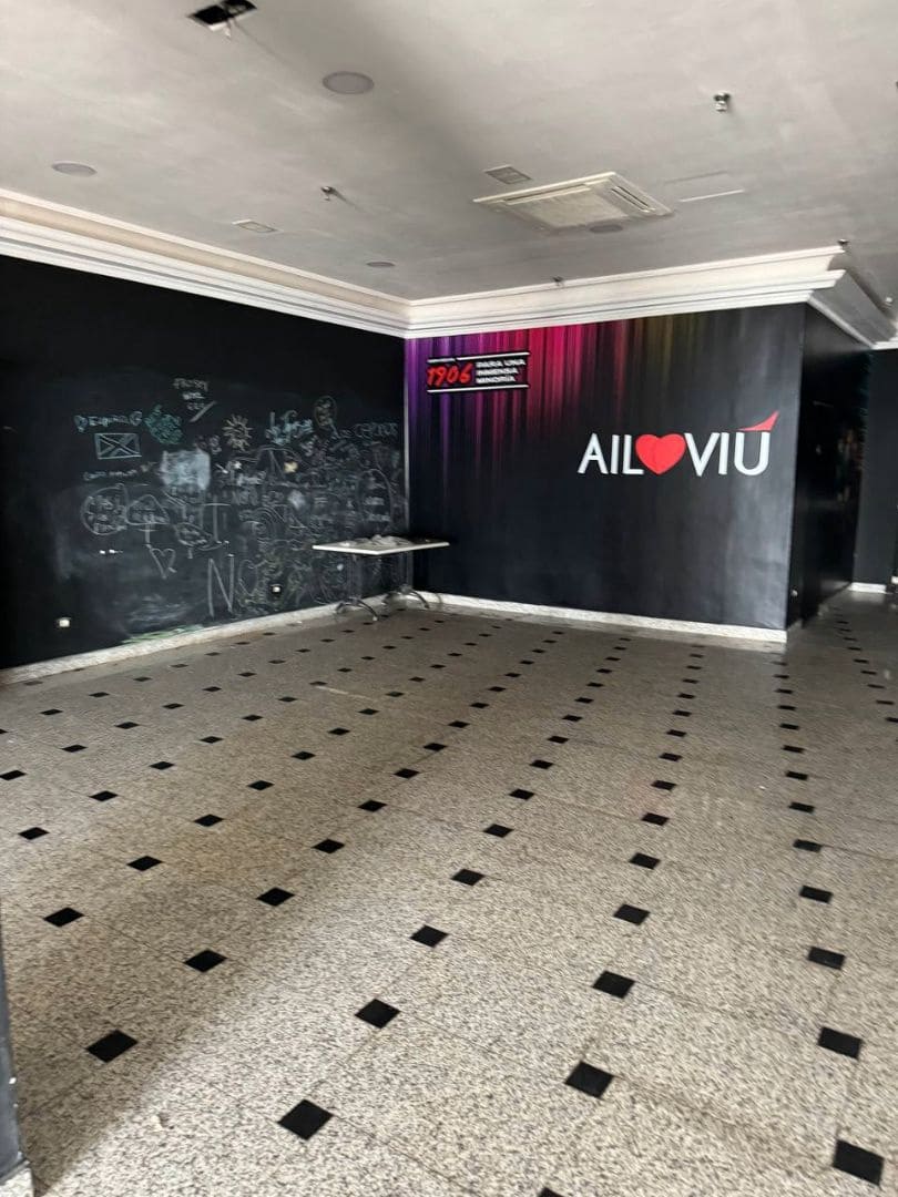 Commercial for rent in San Bartolome de Tirajana - € 4,000 (Ref: 9499985)