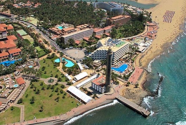 Local Comercial en Playa del Inglés, San Bartolomé de Tirajana en venta - 88.000 € (Ref: 9499986)