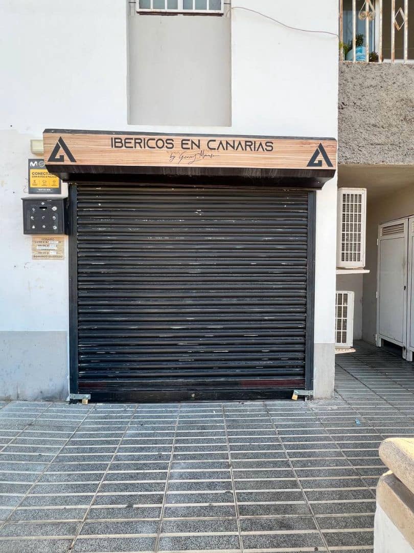 Commercial for sale in San Bartolome de Tirajana - € 205,000 (Ref: 9499987)