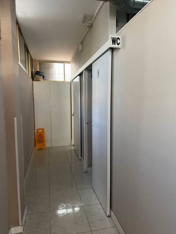 Erhverv til salg i San Bartolomé de Tirajana - € 150.000 (Ref: 9503301)