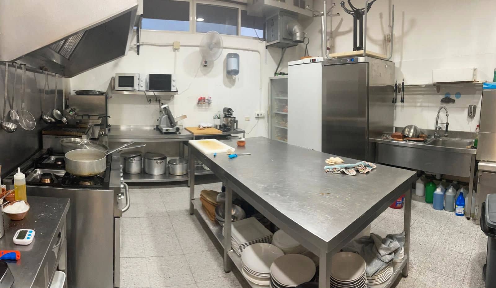 Erhverv til salg i San Bartolome de Tirajana - € 98.000 (Ref: 9503302)