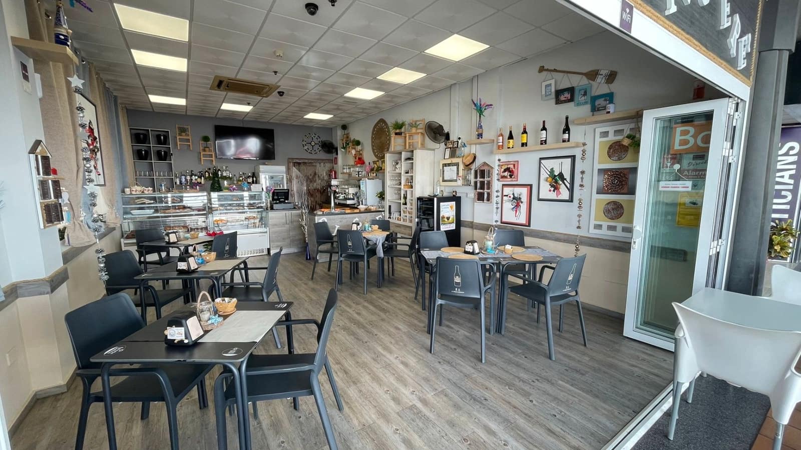 Erhverv til salg i San Bartolome de Tirajana - € 98.000 (Ref: 9503302)