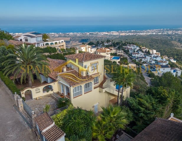 5 bedroom Villa for sale in Monte Pego, Pego with pool garage - € 699,000 (Ref: 7348111)