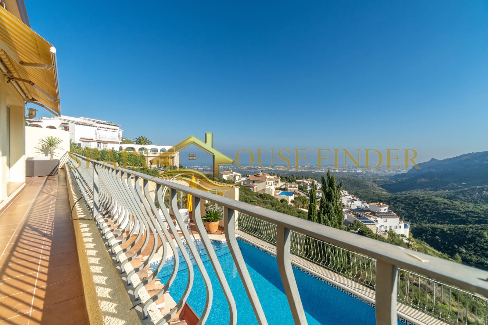 5 soveværelse Villa til salg i Monte Pego med swimmingpool garage - € 699.000 (Ref: 7348111)