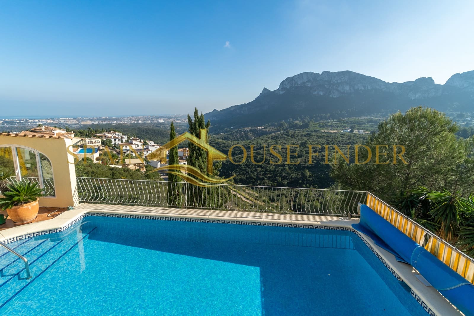 5 soveværelse Villa til salg i Monte Pego med swimmingpool garage - € 699.000 (Ref: 7348111)