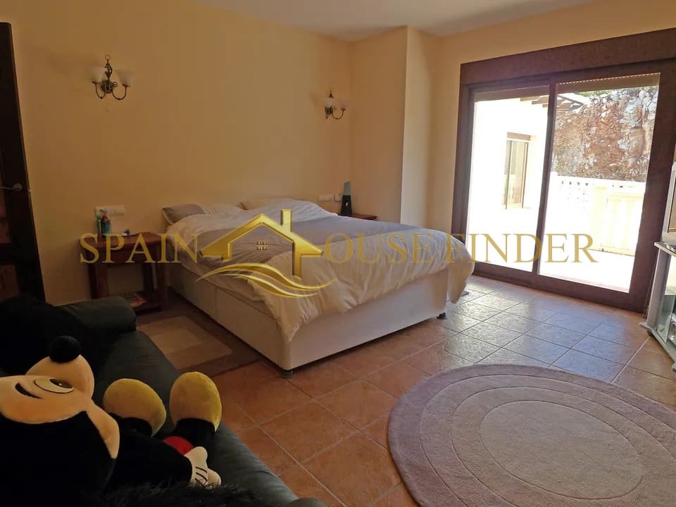 8 chambre Finca/Maison de Campagne à vendre à Jalon / Xalo avec piscine garage - 999 000 € (Ref: 7369616)