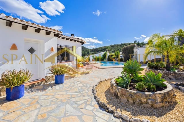 5 sypialnia Willa na sprzedaż w Monte Pego, Pego z basenem garażem - 589 000 € (Ref: 9581253)