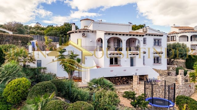 5 sypialnia Willa na sprzedaż w Monte Pego, Pego z basenem garażem - 589 000 € (Ref: 9581253)