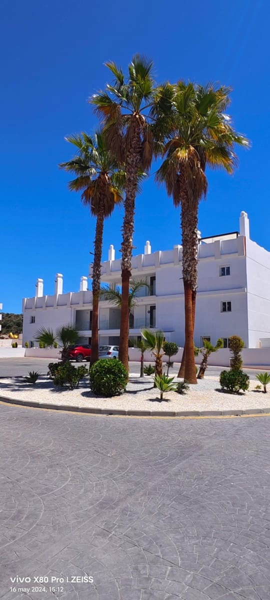 2 makuuhuone Huoneisto myytävänä paikassa Rincon de la Victoria mukana uima-altaan 
autotalli - 335 000 € (Ref: 8900088)