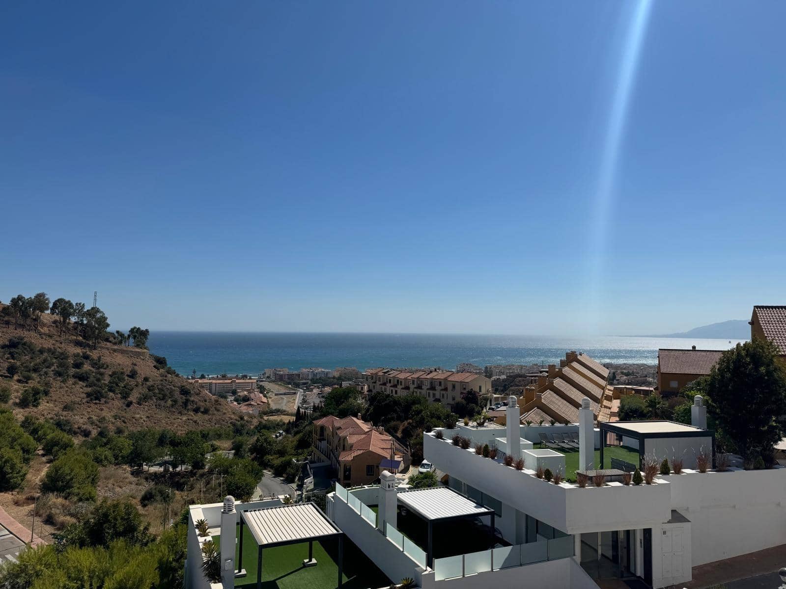 Ático de 2 habitaciones en Rincón de la Victoria en venta con piscina garaje - 355.000 € (Ref: 9998918)