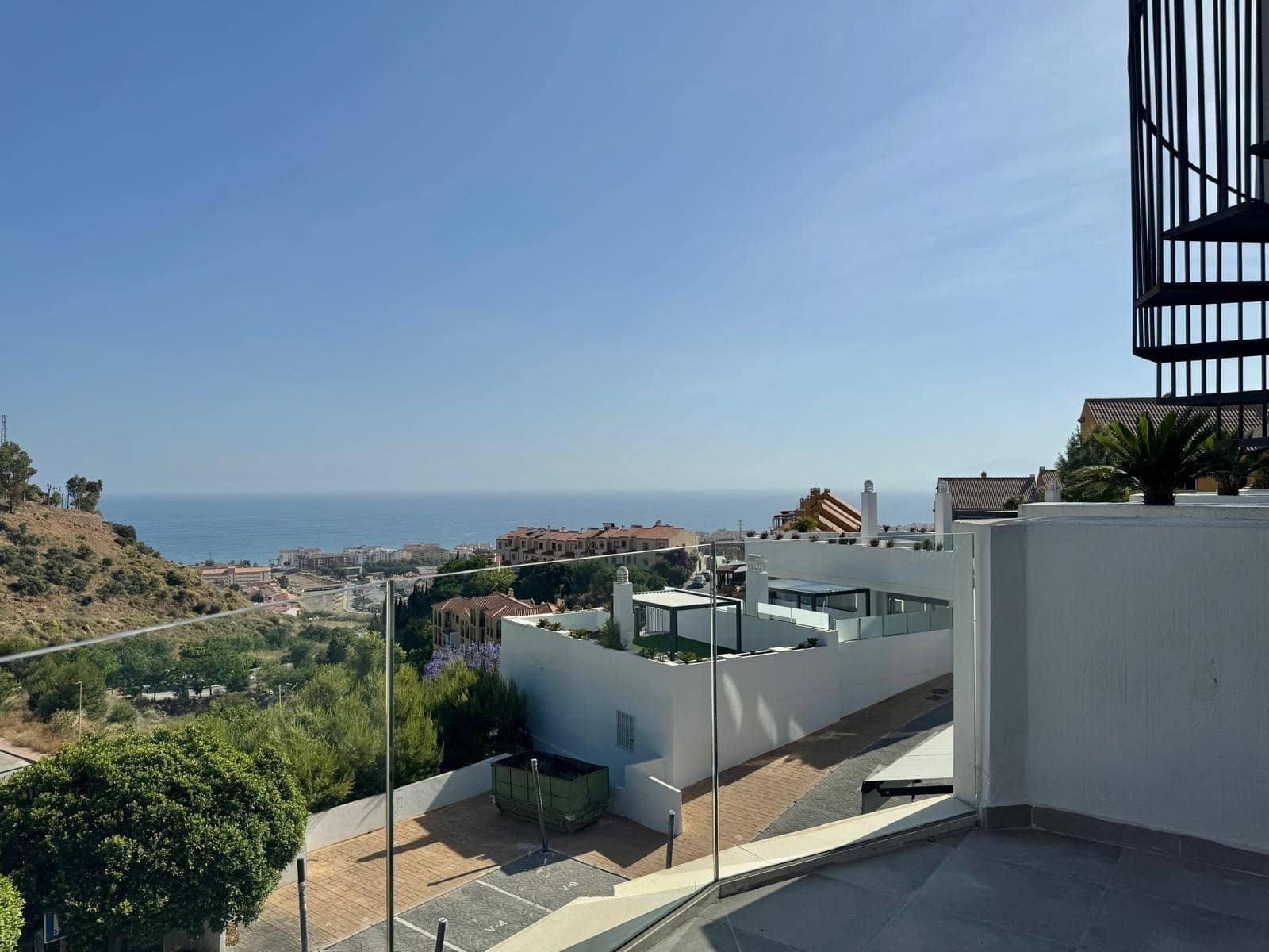 Ático de 2 habitaciones en Rincón de la Victoria en venta con piscina garaje - 355.000 € (Ref: 9998918)