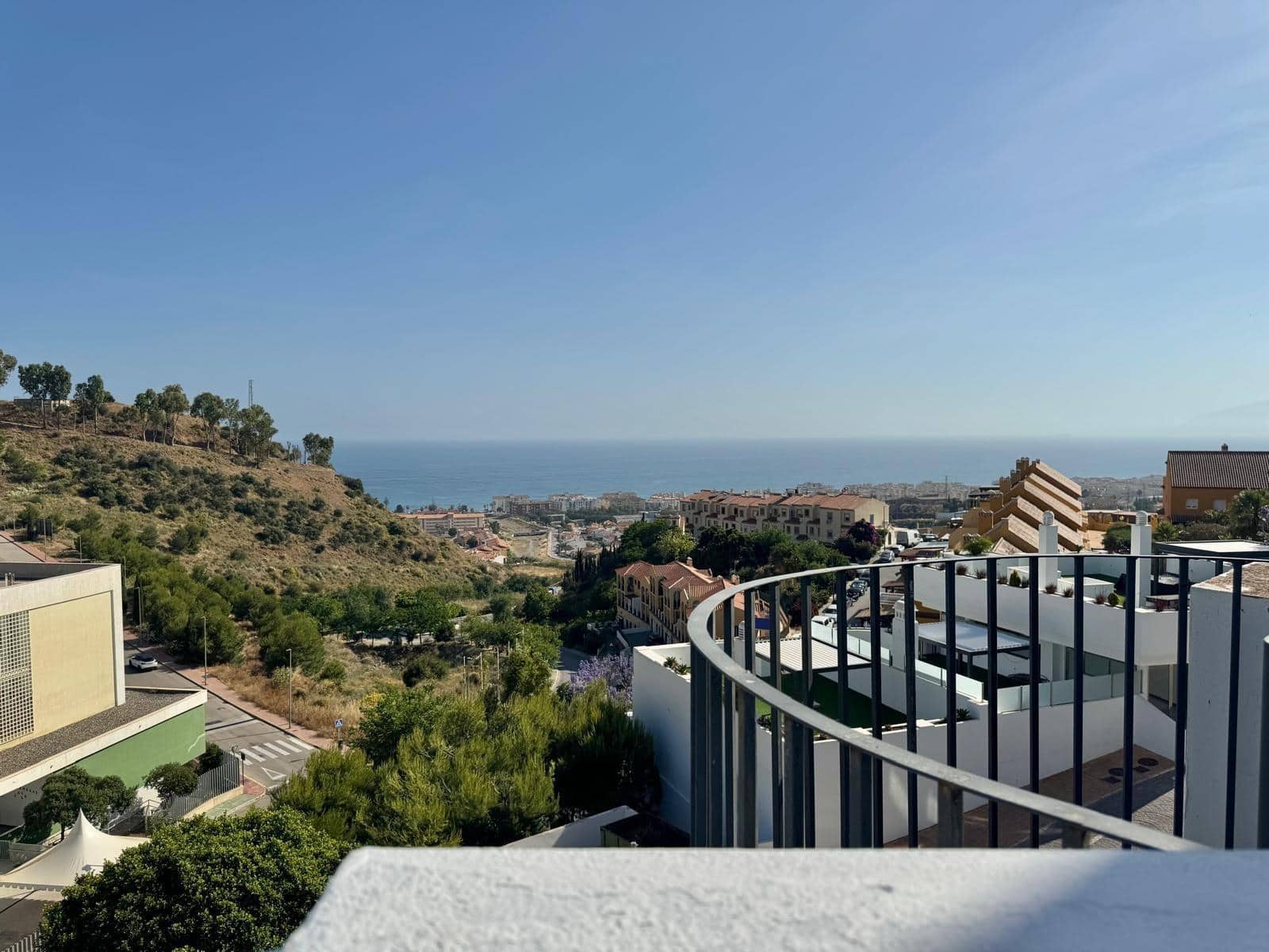 Ático de 2 habitaciones en Rincón de la Victoria en venta con piscina garaje - 355.000 € (Ref: 9998918)