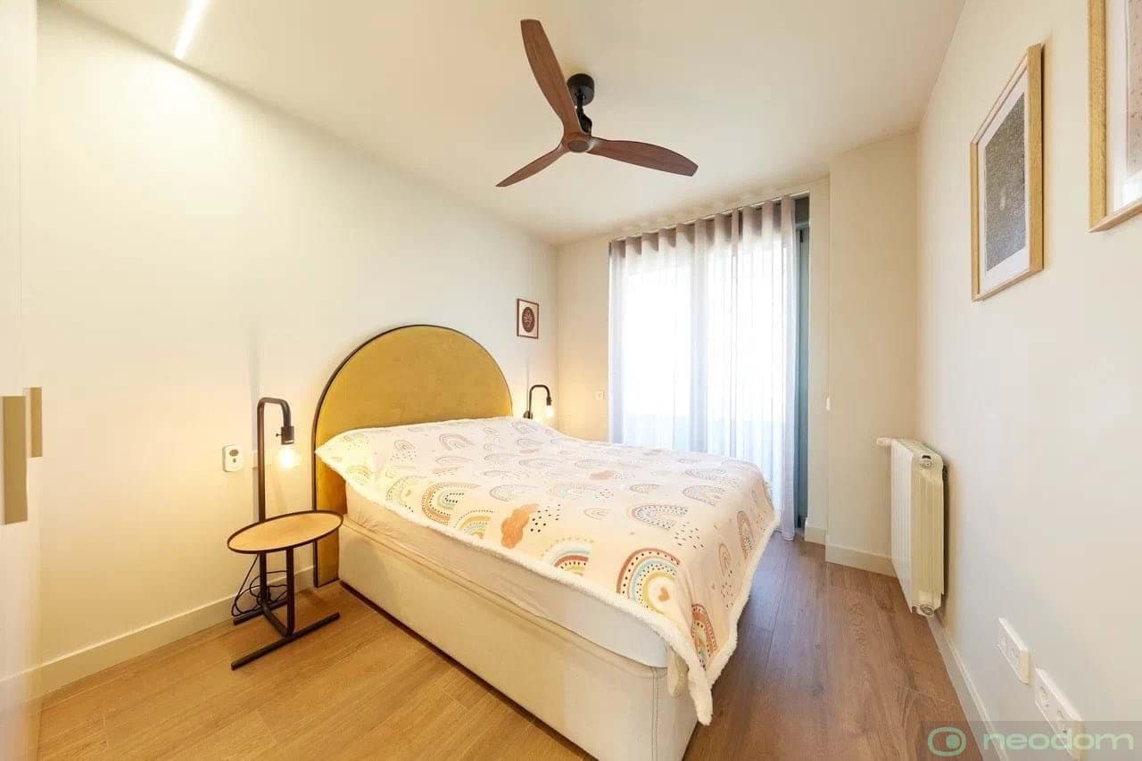 4 soveværelse Lejlighed til leje i Alicante by med swimmingpool garage - € 4.000 (Ref: 8681463)