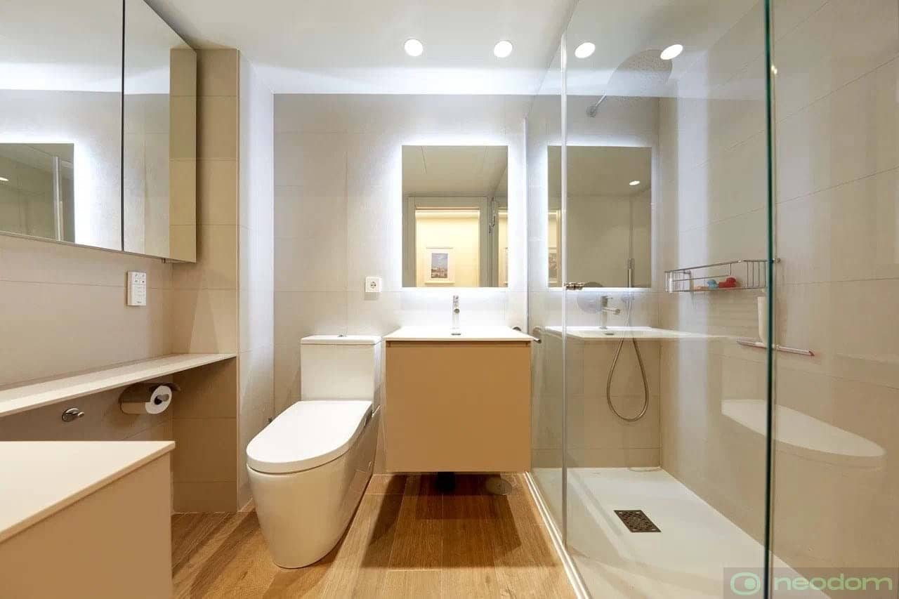 4 soveværelse Lejlighed til leje i Alicante by med swimmingpool garage - € 4.000 (Ref: 8681463)