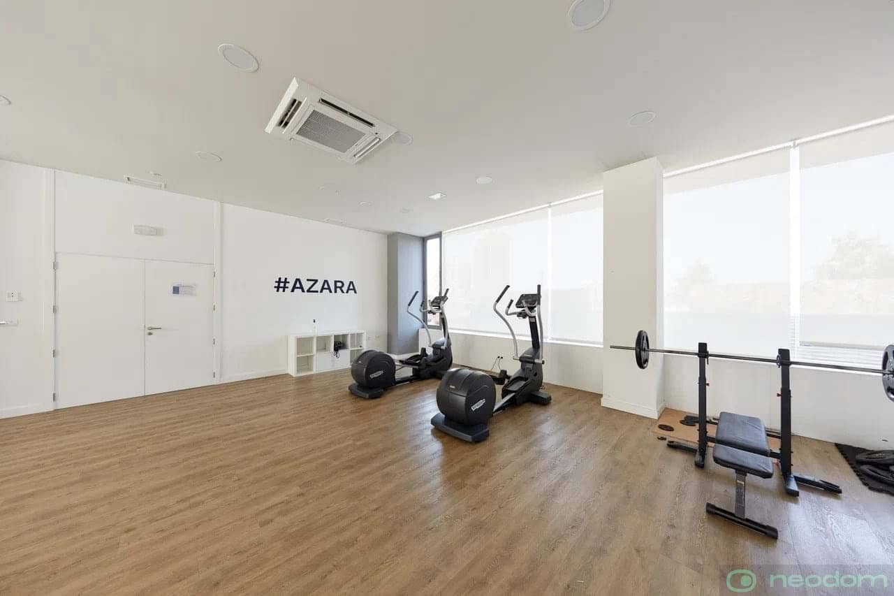 4 soveværelse Lejlighed til leje i Alicante by med swimmingpool garage - € 4.000 (Ref: 8681463)