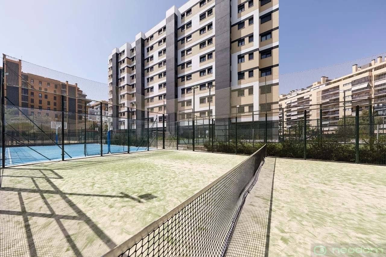 4 soveværelse Lejlighed til leje i Alicante by med swimmingpool garage - € 4.000 (Ref: 8681463)