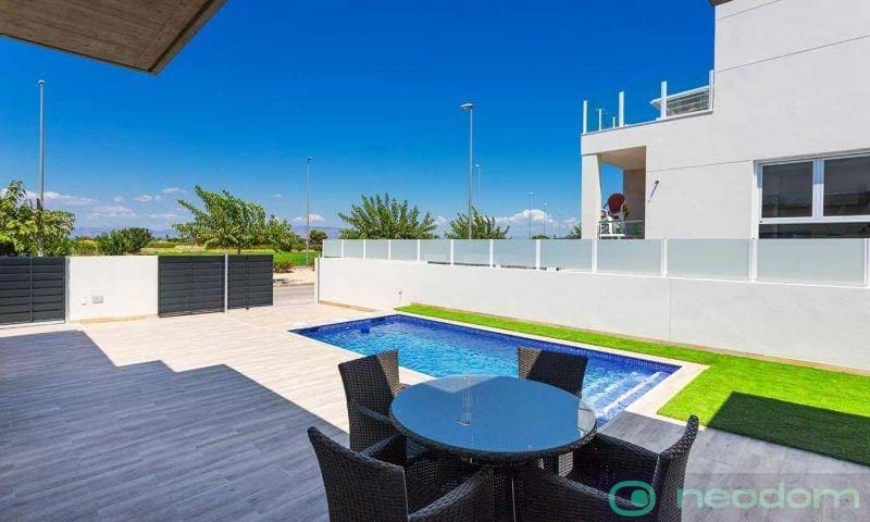 3 Zimmer Villa zu verkaufen in Daya Nueva mit Pool - 420.000 € (Ref: 9187936)