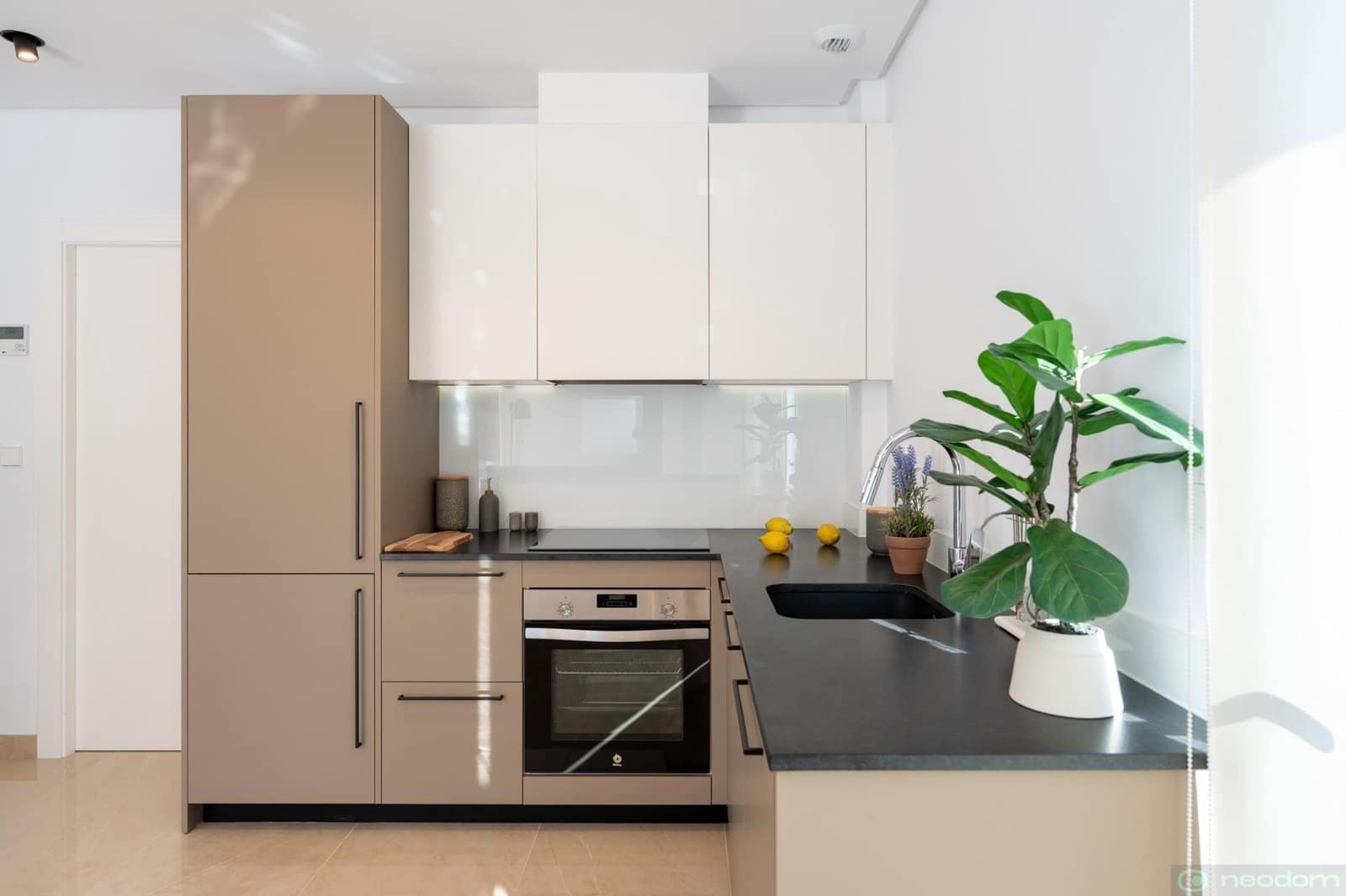 Casa de 3 habitaciones en Alicante / Alacant ciudad en venta - 350.000 € (Ref: 9387261)