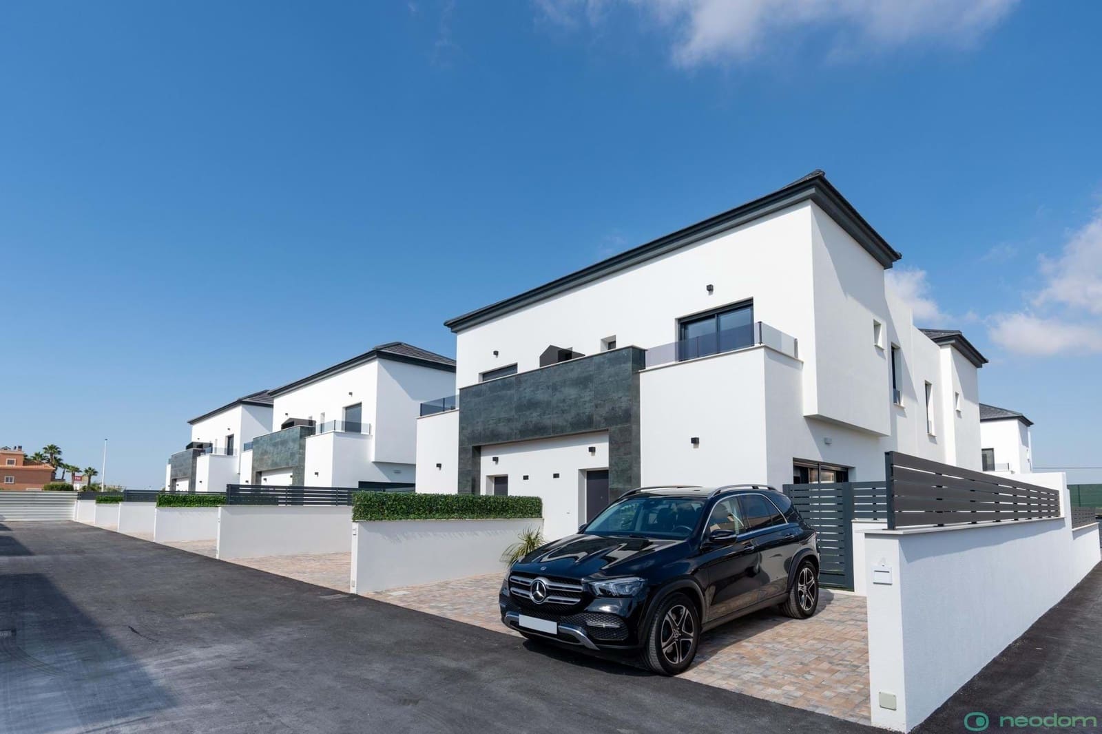 Casa de 3 habitaciones en Alicante / Alacant ciudad en venta - 350.000 € (Ref: 9387261)