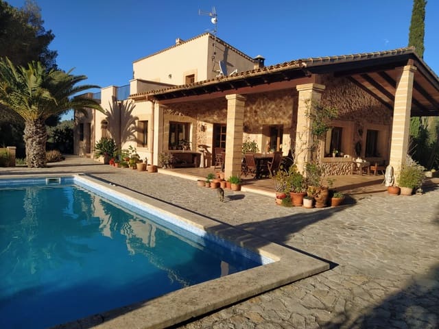 3 chambre Finca/Maison de Campagne à vendre à Manacor avec piscine garage - 1 850 000 € (Ref: 10155495)