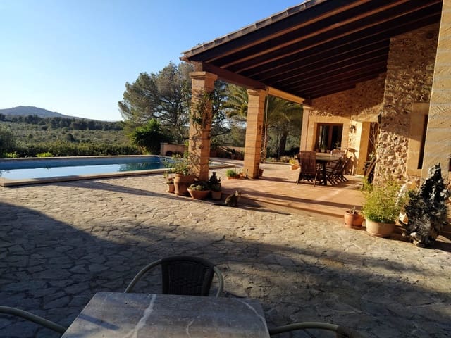 3 chambre Finca/Maison de Campagne à vendre à Manacor avec piscine garage - 1 850 000 € (Ref: 10155495)