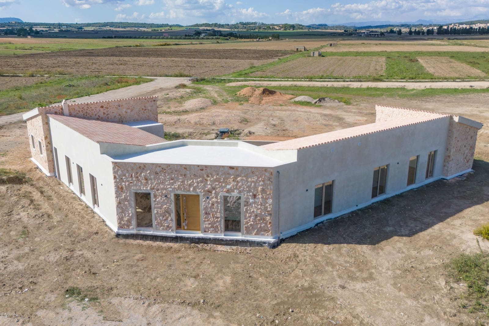 4 soveværelse Finca/Landehus til salg i Vilafranca de Bonany med swimmingpool garage - € 1.490.000 (Ref: 10160051)