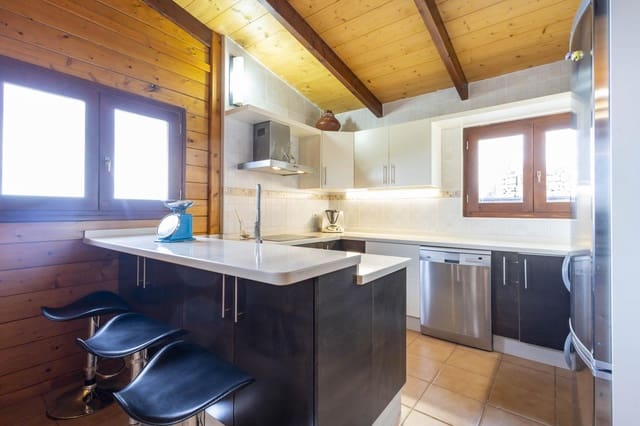 Chalet de 2 habitaciones en Güímar en venta - 446.000 € (Ref: 10004362)