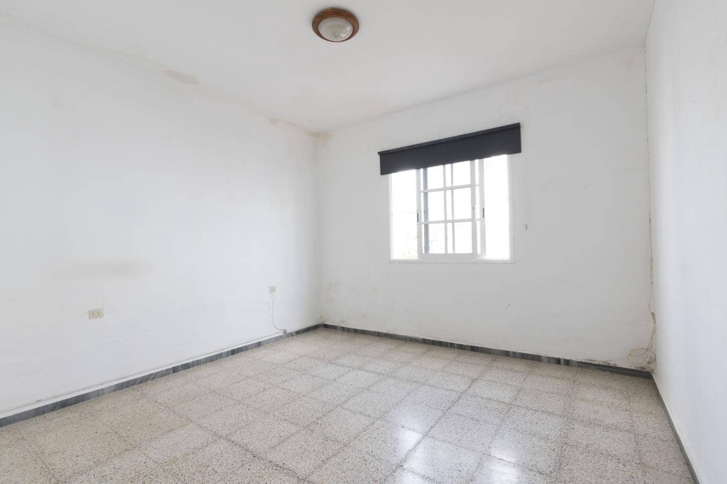 3 bedroom Villa for sale in La Guancha with garage - € 180,000 (Ref: 10007929)