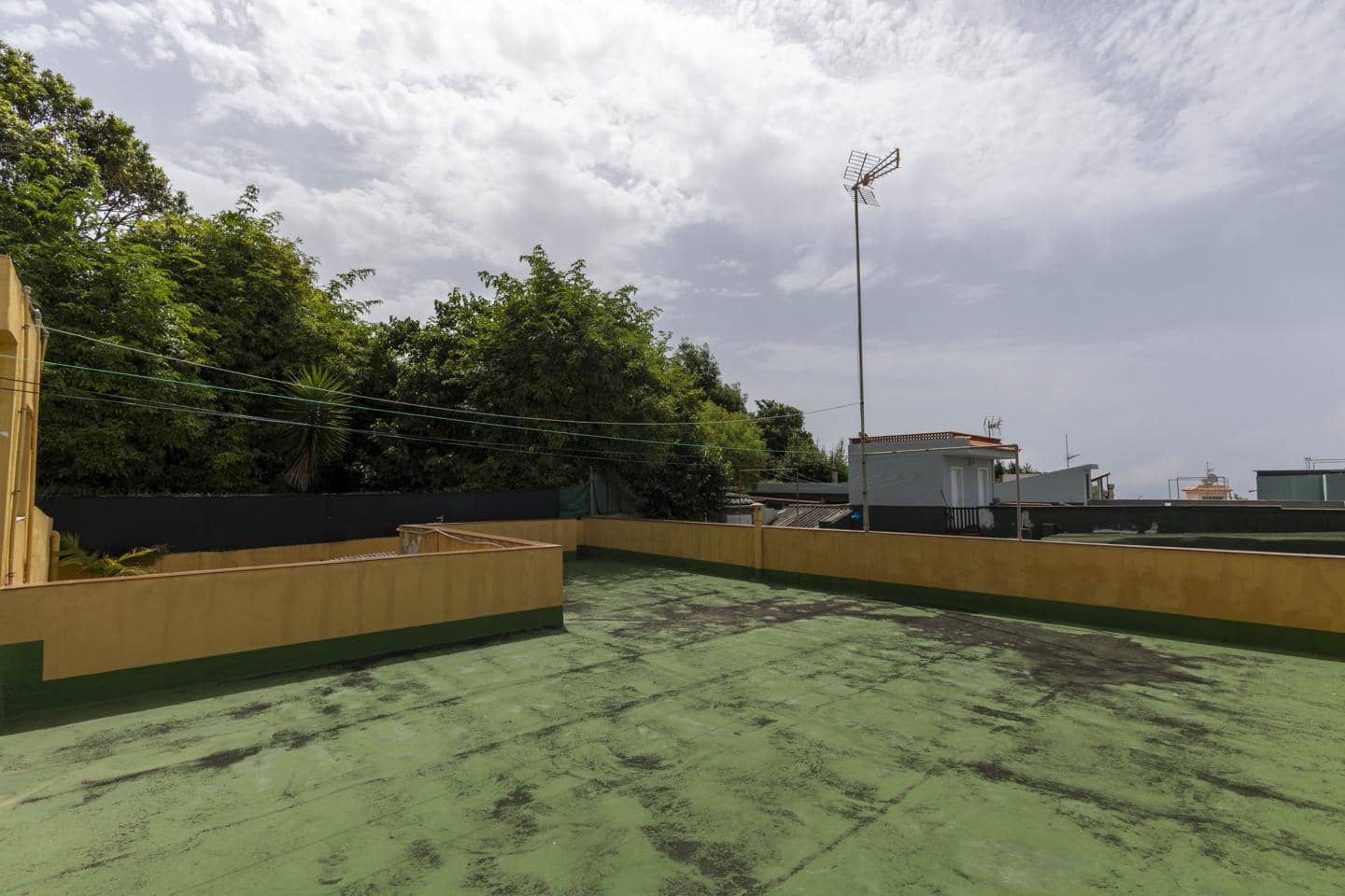 3 bedroom Villa for sale in La Guancha with garage - € 180,000 (Ref: 10007929)