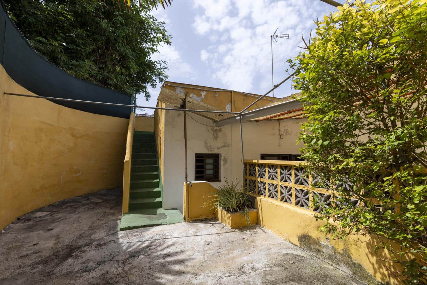 3 bedroom Villa for sale in La Guancha with garage - € 180,000 (Ref: 10007929)