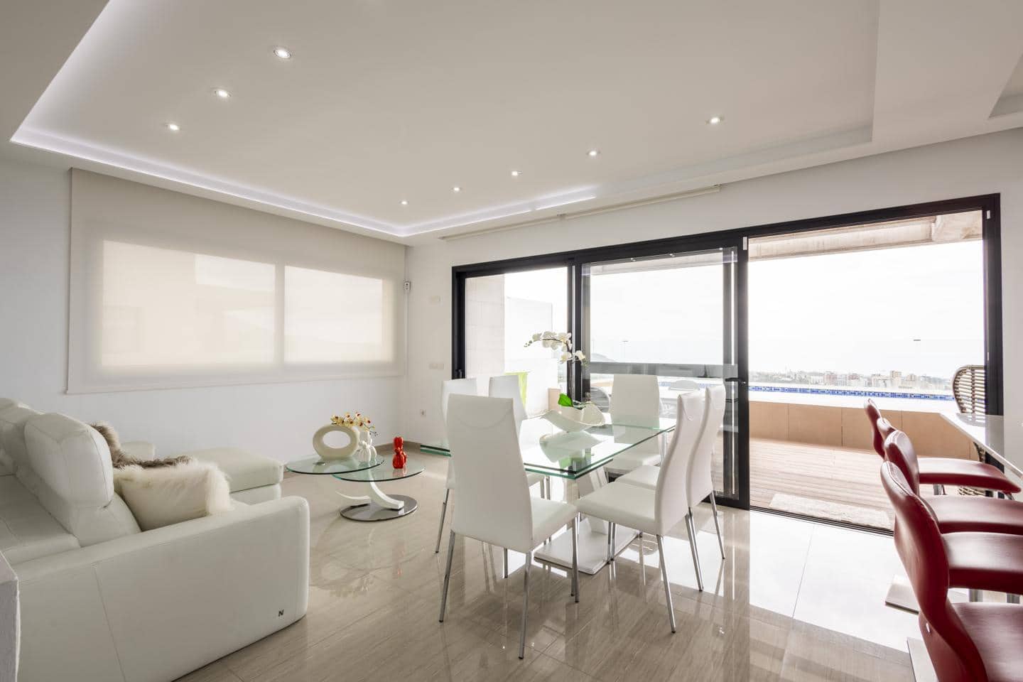 Piso de 4 habitaciones en Costa Adeje en venta con piscina garaje - 1.400.000 € (Ref: 10009954)