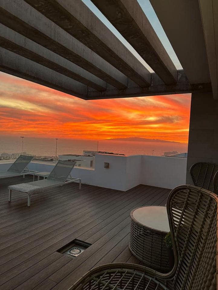 Piso de 4 habitaciones en Costa Adeje en venta con piscina garaje - 1.400.000 € (Ref: 10009954)