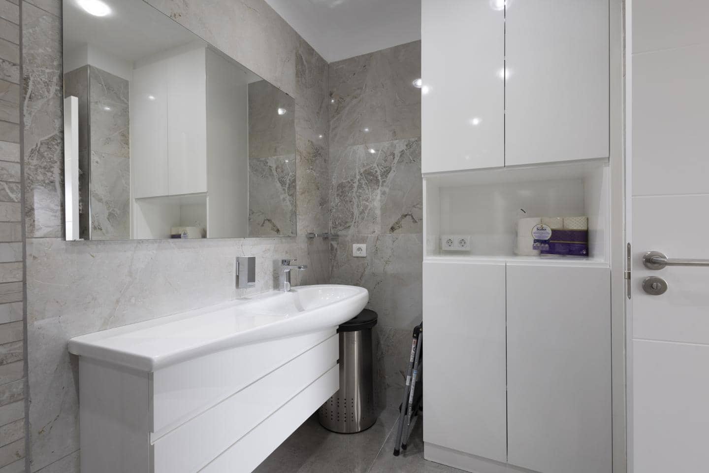 Piso de 4 habitaciones en Costa Adeje en venta con piscina garaje - 1.400.000 € (Ref: 10009954)