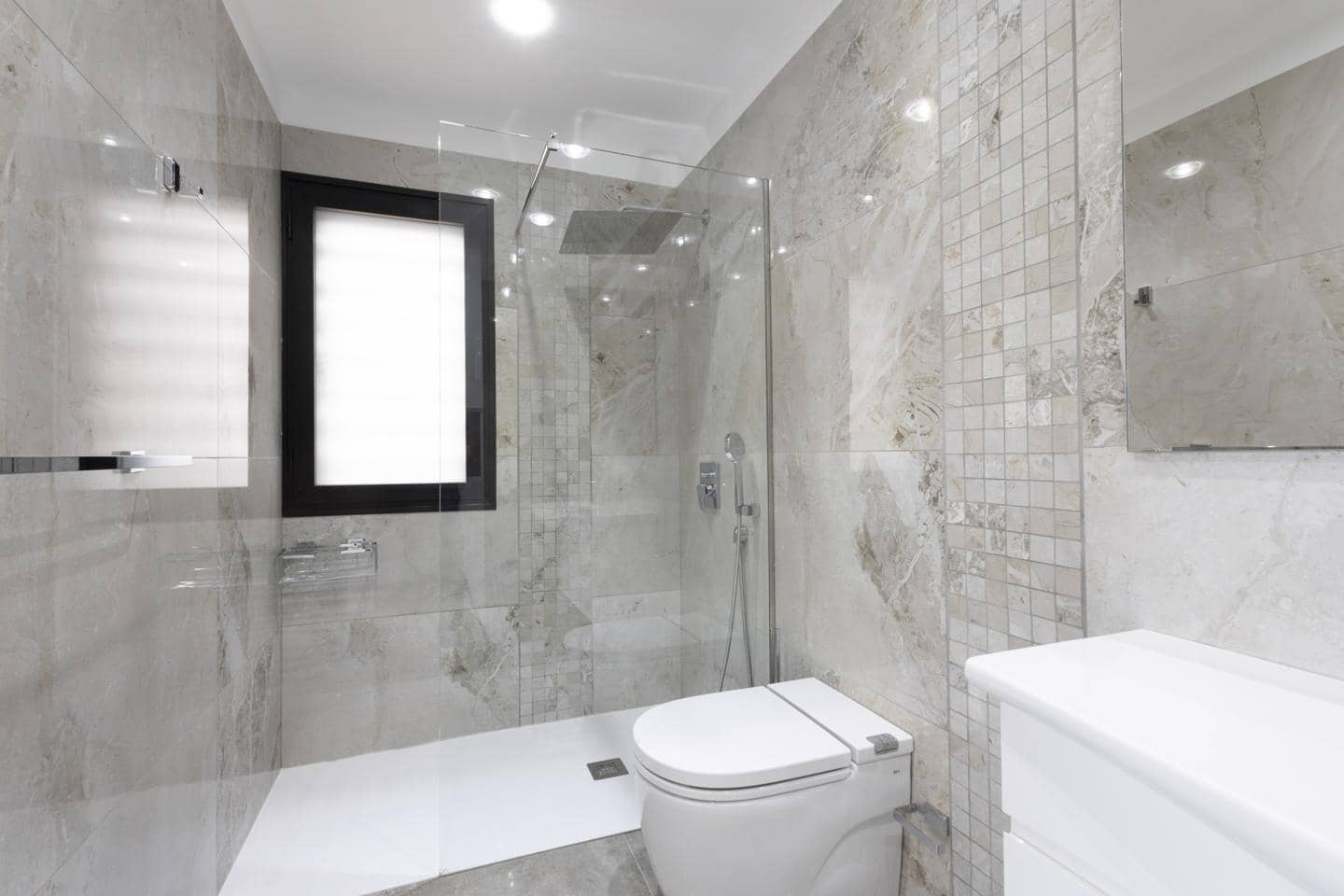 Piso de 4 habitaciones en Costa Adeje en venta con piscina garaje - 1.400.000 € (Ref: 10009954)
