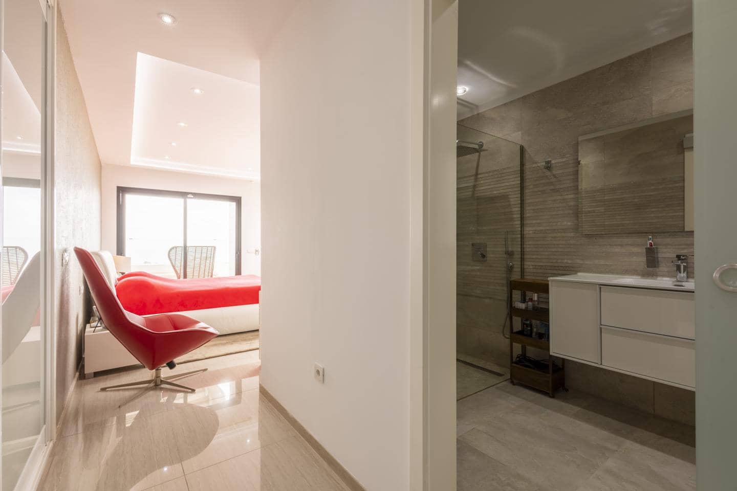 Piso de 4 habitaciones en Costa Adeje en venta con piscina garaje - 1.400.000 € (Ref: 10009954)