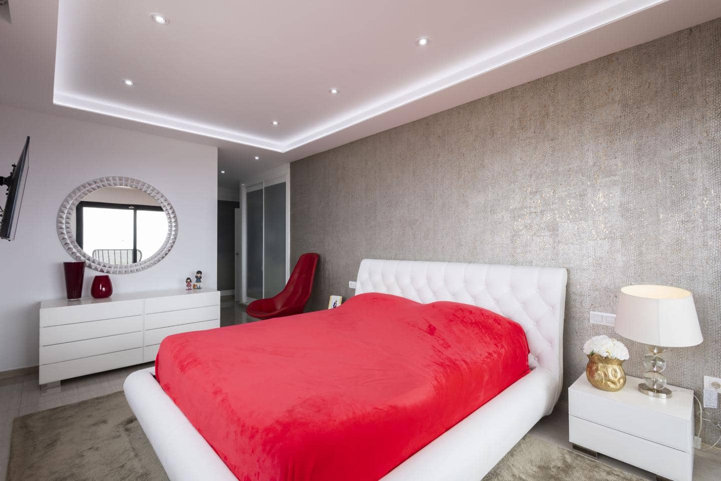 Piso de 4 habitaciones en Costa Adeje en venta con piscina garaje - 1.400.000 € (Ref: 10009954)