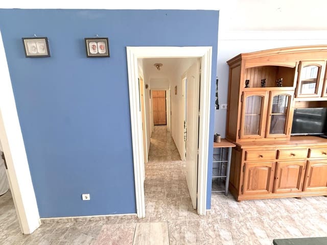 3 bedroom Flat for sale in Arrecife - € 199,000 (Ref: 10014799)