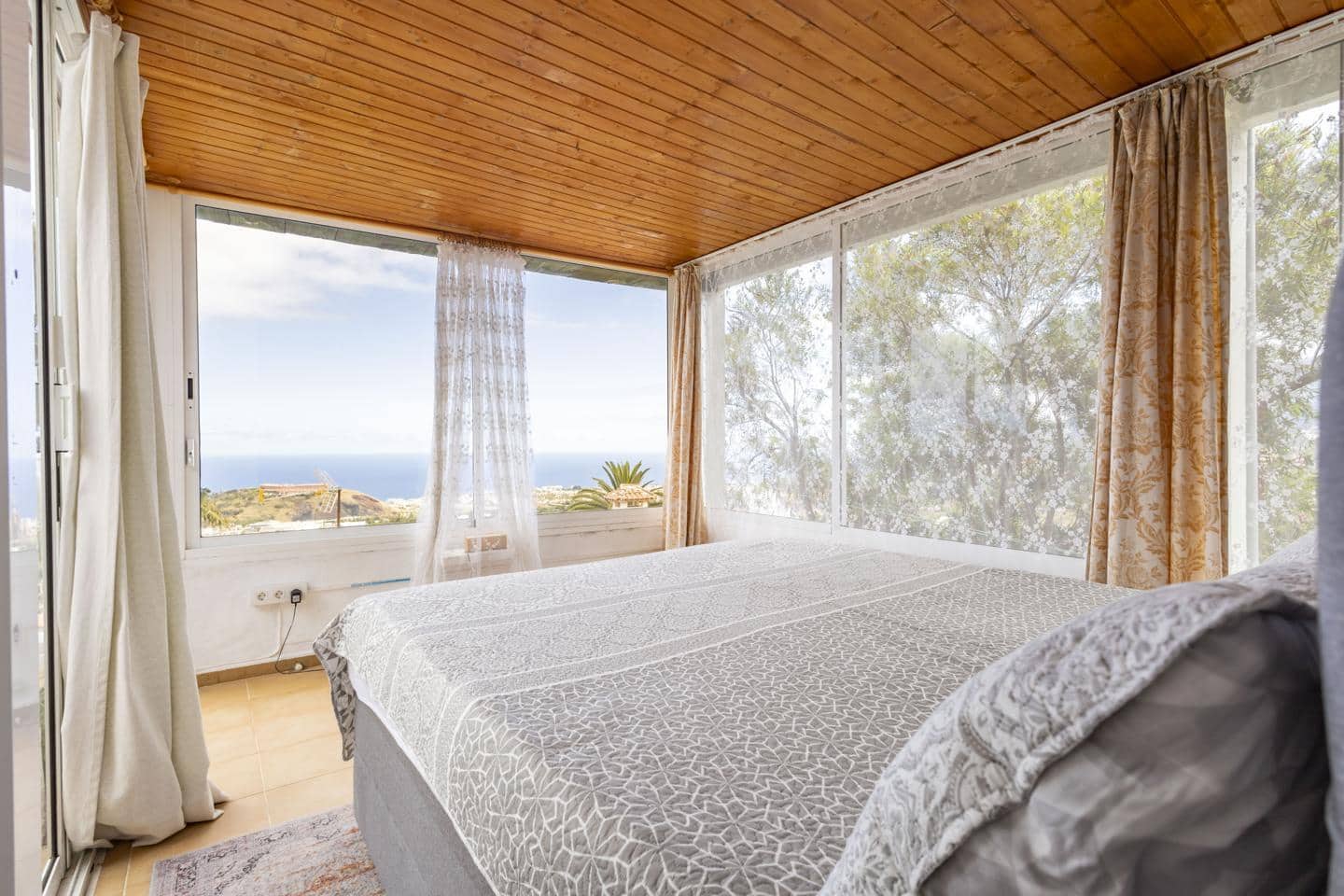 4 bedroom Villa for sale in La Orotava - € 849,000 (Ref: 10029546)