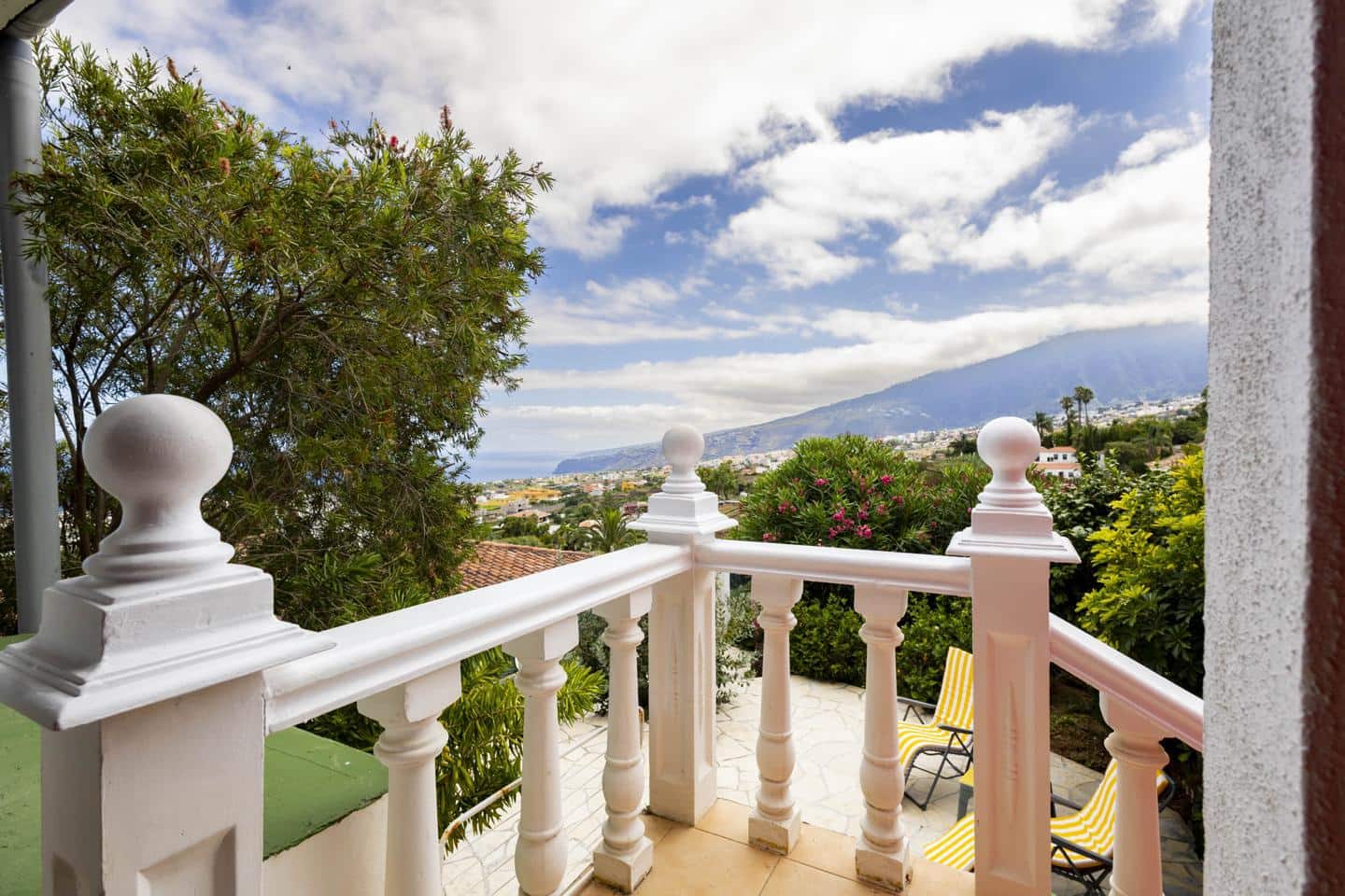 4 bedroom Villa for sale in La Orotava - € 849,000 (Ref: 10029546)